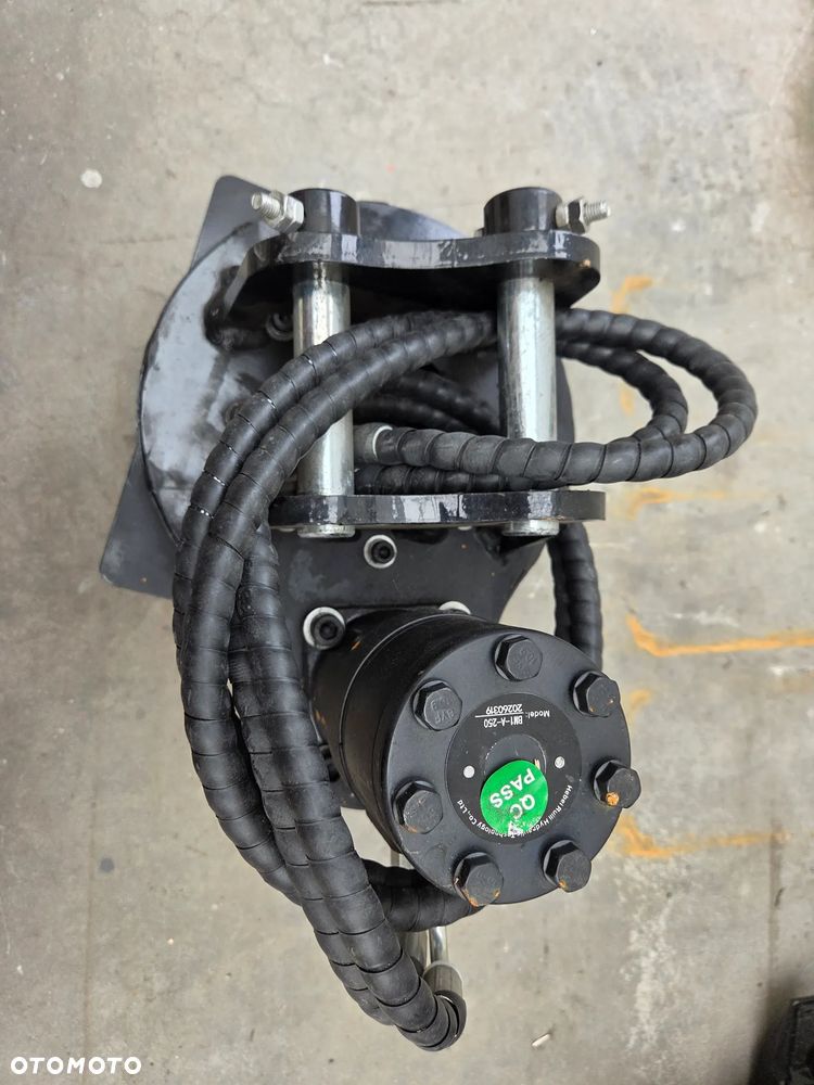 Łyżka Rotator Hydrauliczny Szybkozłącze Obrotnica Minikoparka - 4