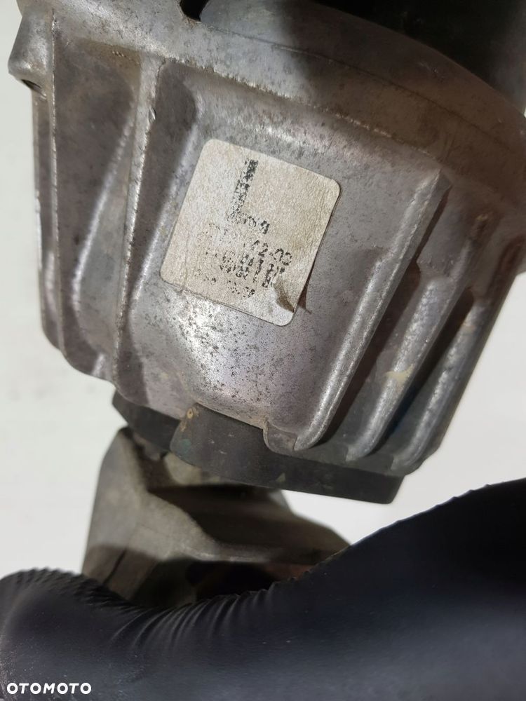 łapa poduszka silnika lewa 6776529 bmw e90 e91 e87 e81 2.0b n43b20aa - 9