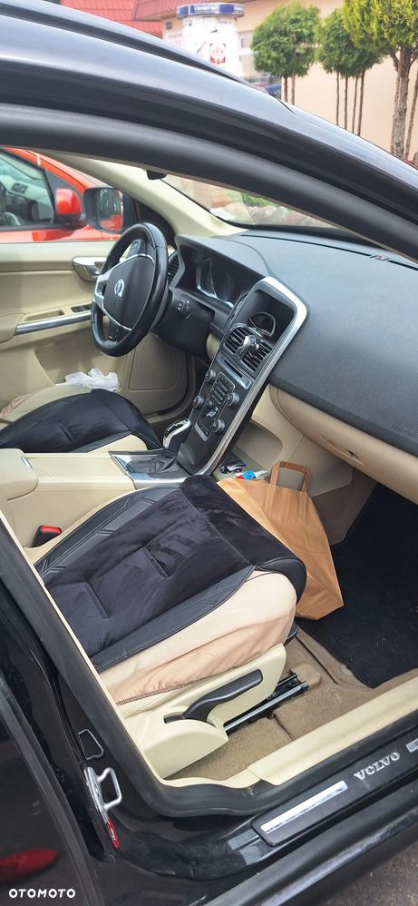 Volvo XC 60 D4 Drive-E Momentum - 7