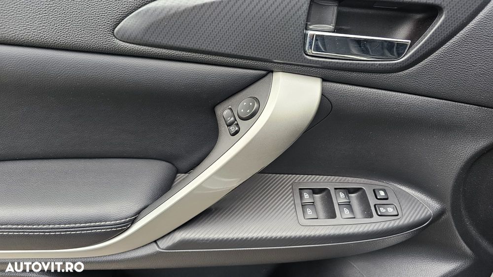 Mitsubishi Eclipse-Cross 4WD Plus Select - 19