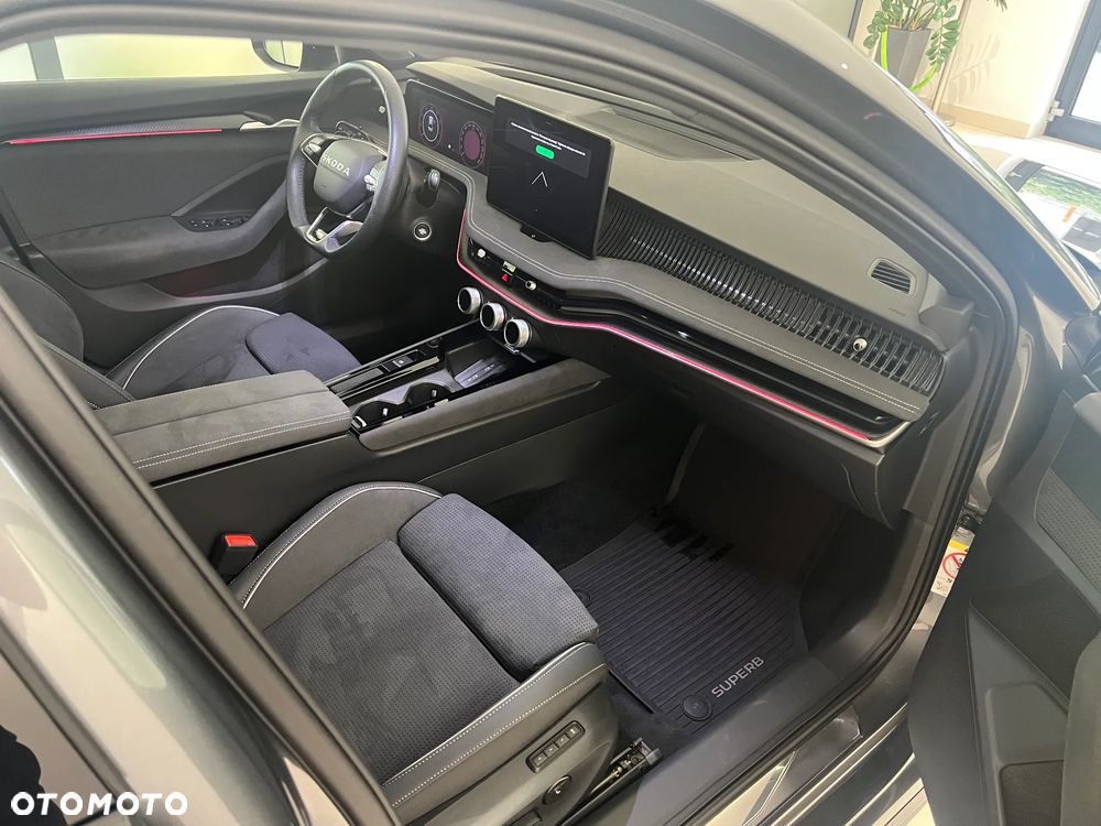 Skoda Superb 2.0 TSI 4x4 Sportline DSG - 10