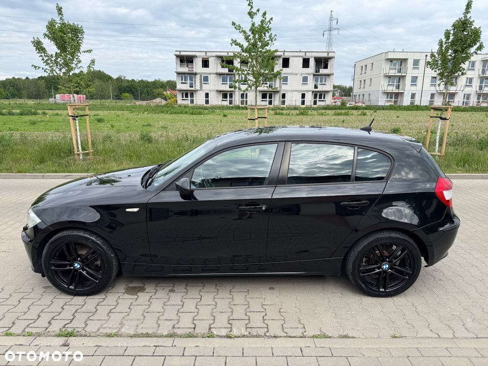 BMW Seria 1 120i - 4