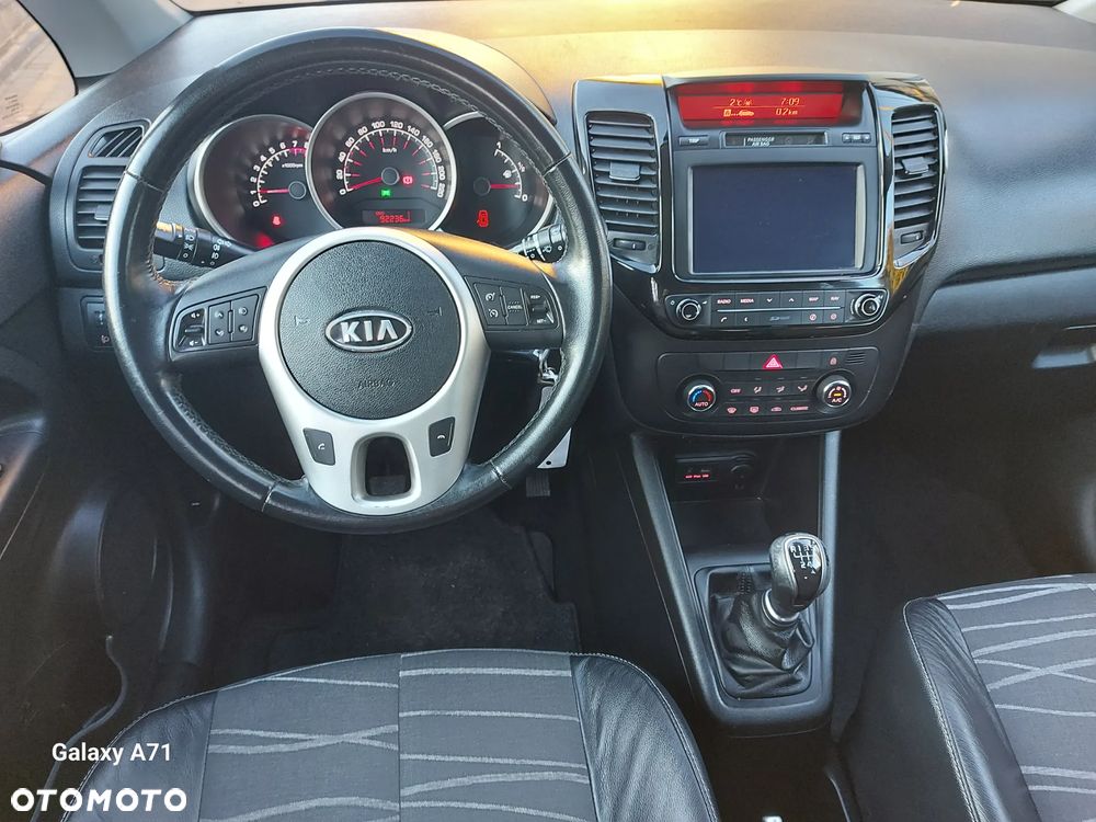 Kia Venga - 4