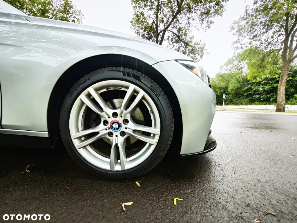 BMW Seria 3 320i M Sport - 2