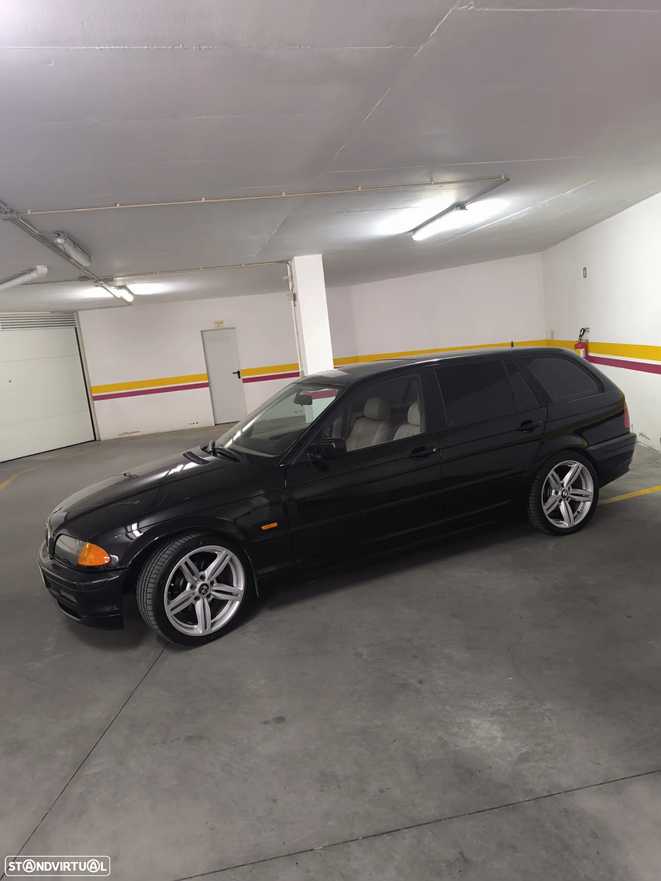 BMW 320 d Touring - 9