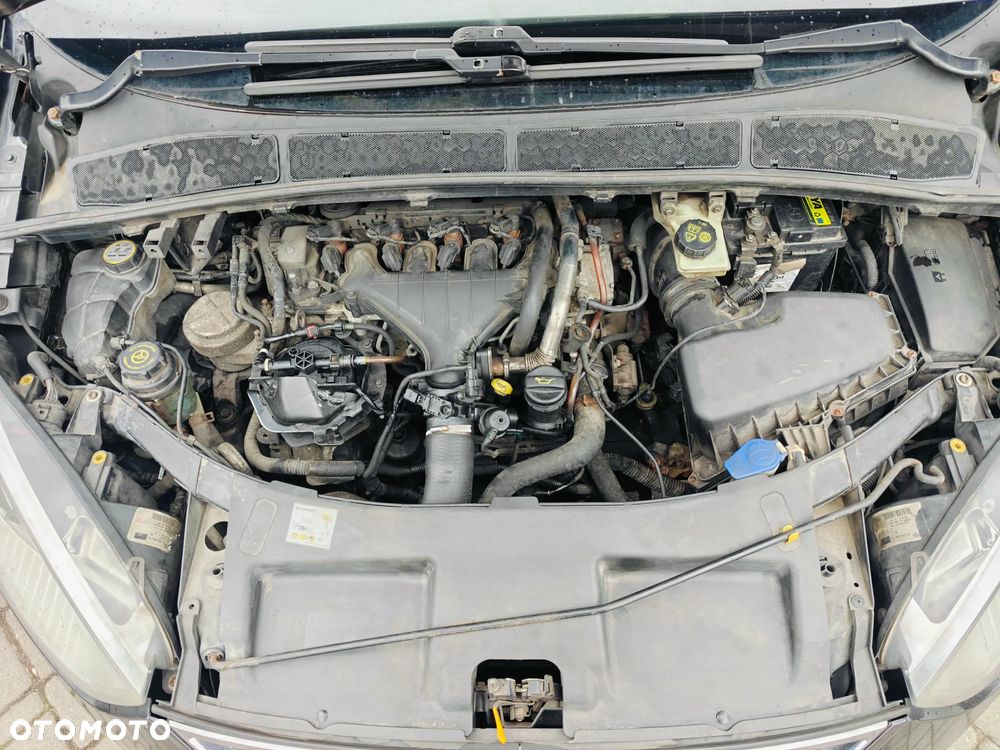 Ford Galaxy 2.0 TDCi Titanium - 18