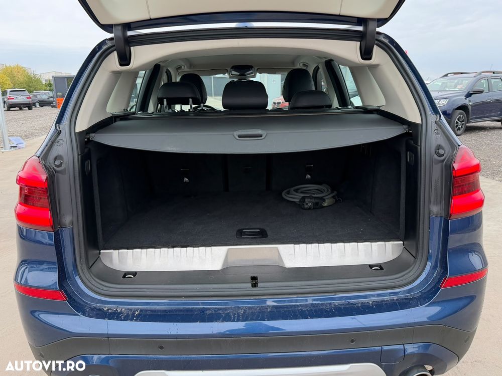 BMW X3 xDrive30e AT PHEV - 16
