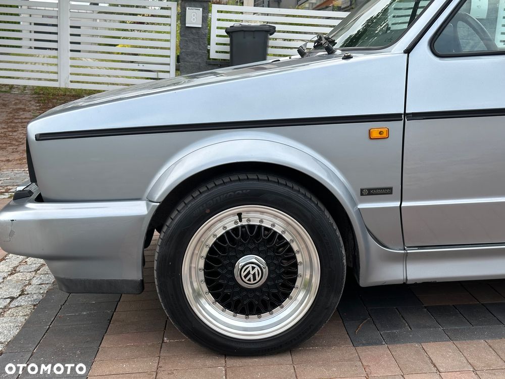 Volkswagen Golf - 22