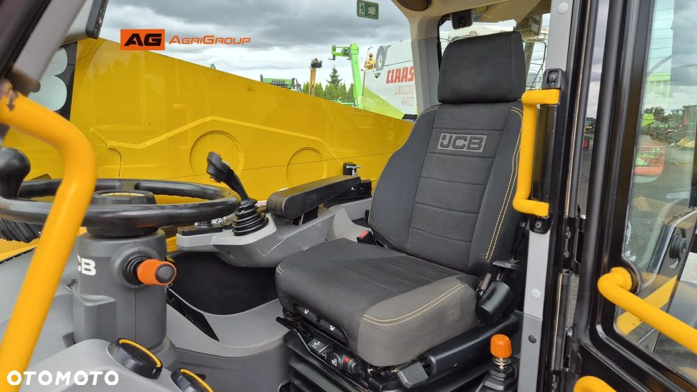 JCB 542-70 AGRI SUPER 2020R 145KM 2019R - 10