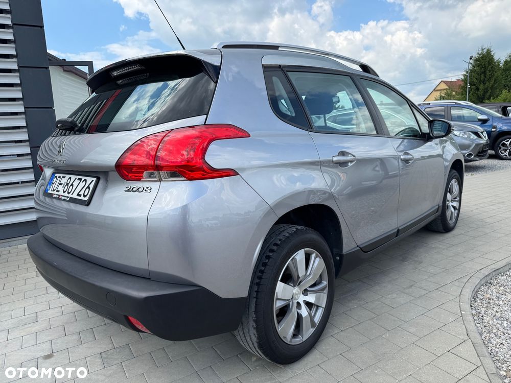 Peugeot 2008 1.2 Pure Tech Style - 13