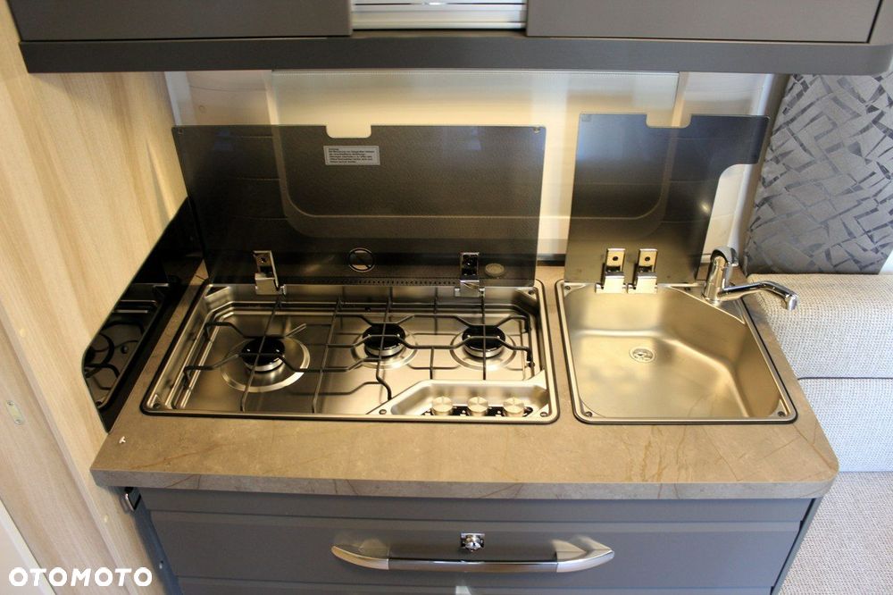 Hobby DE LUXE 495 WFB - 14