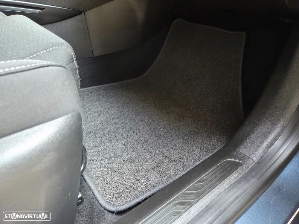 Renault Mégane Sport Tourer 1.6 E-Tech Plug-In Zen - 27