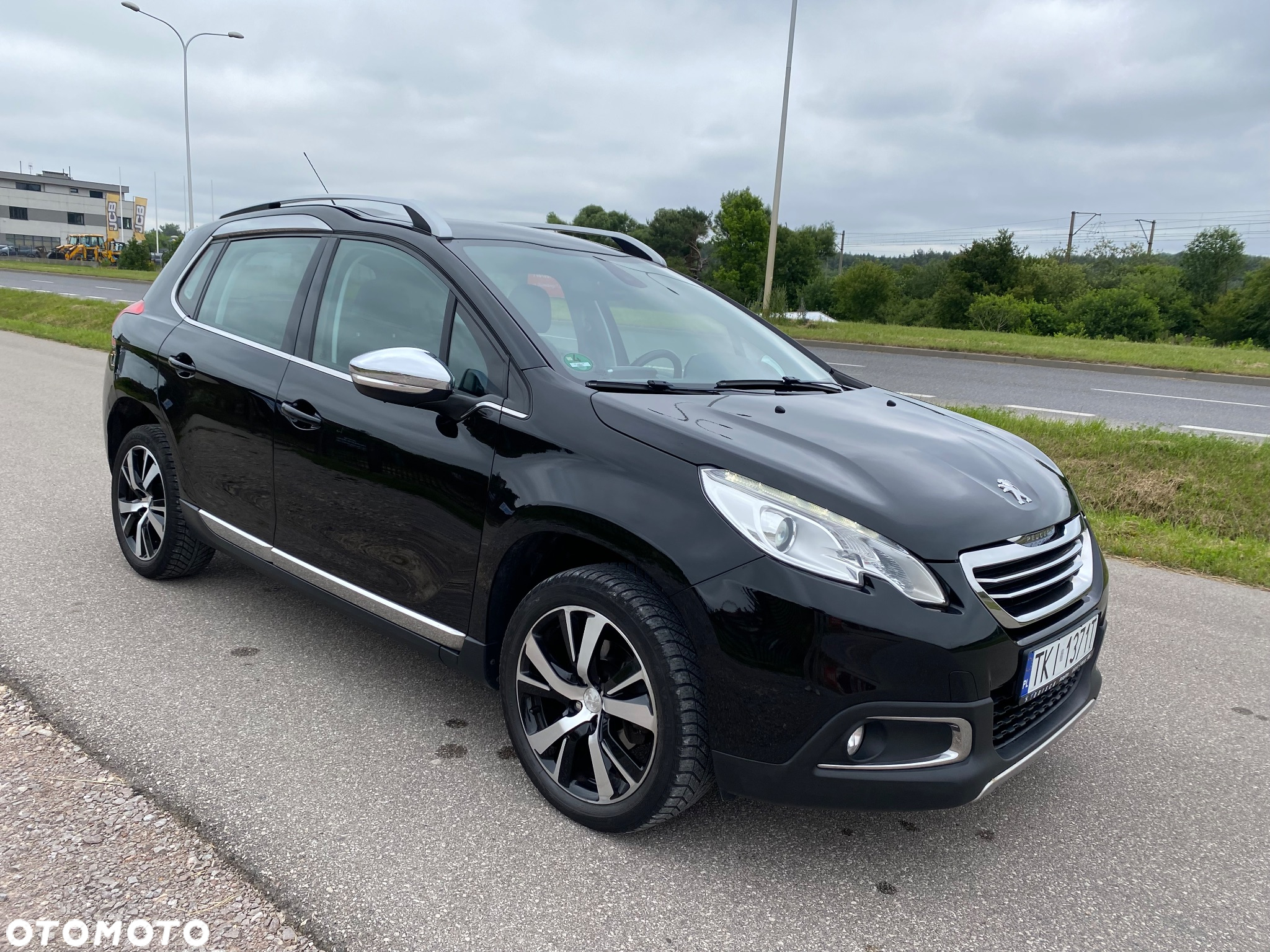 Peugeot 2008 1.6 e-HDi Allure S&S - 10