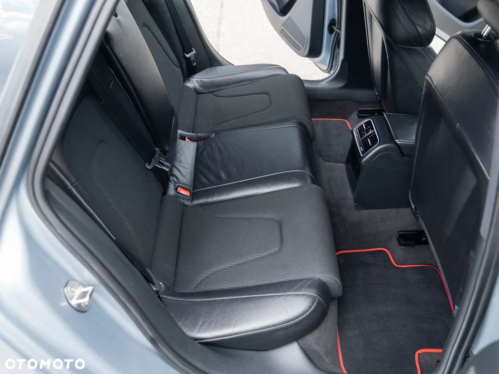 Audi A4 Avant 1.8 TFSI S line Sportpaket (plus) - 19