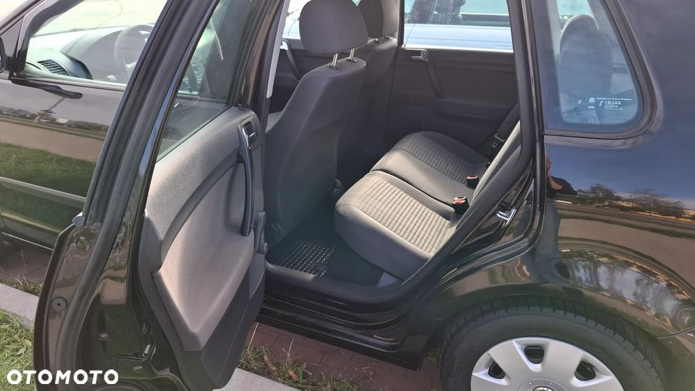 Volkswagen Polo 1.4 16V Trendline - 13