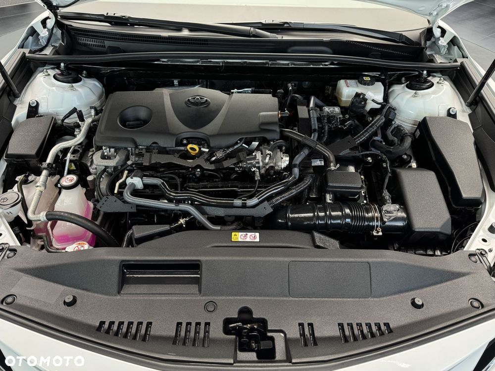 Toyota Camry 2.5 Hybrid Executive CVT - 21