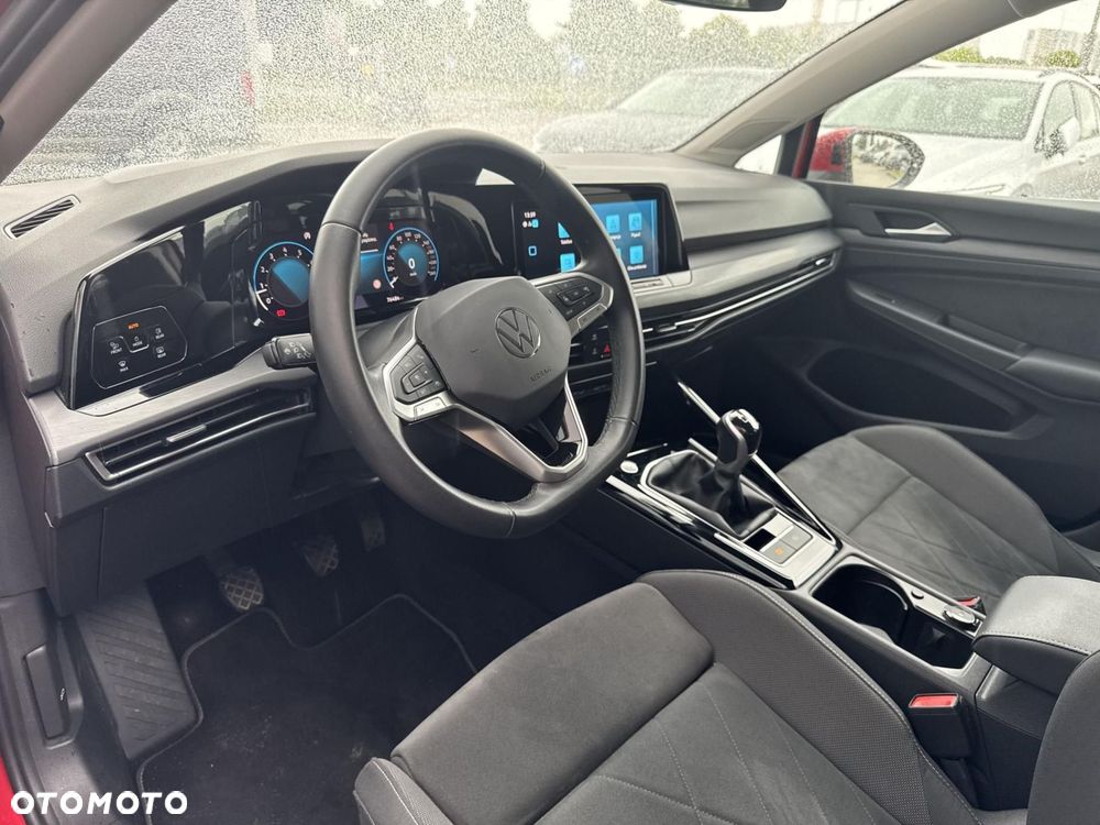 Volkswagen Golf - 10