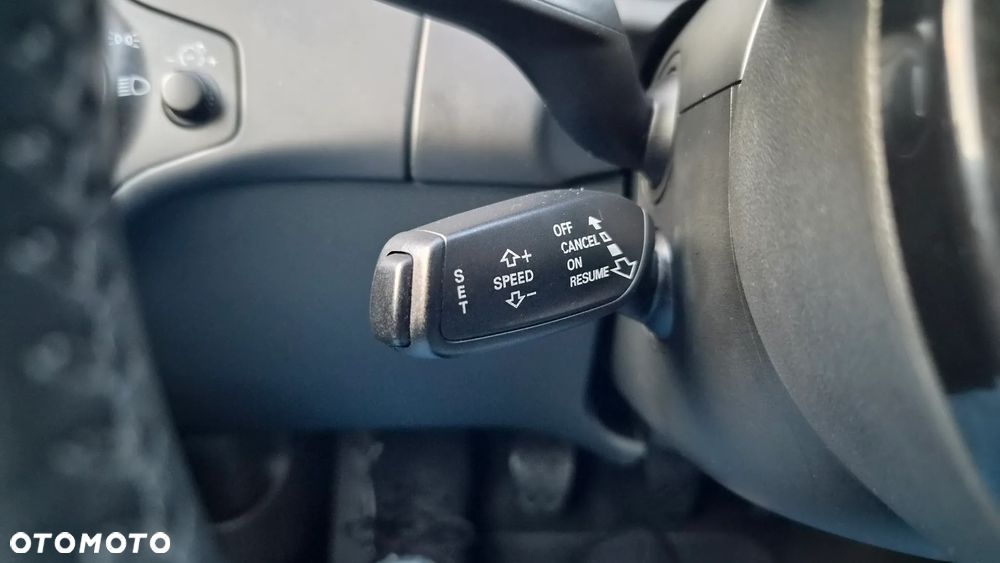 Audi A4 Avant 2.0 TDI DPF S line Sportpaket - 22