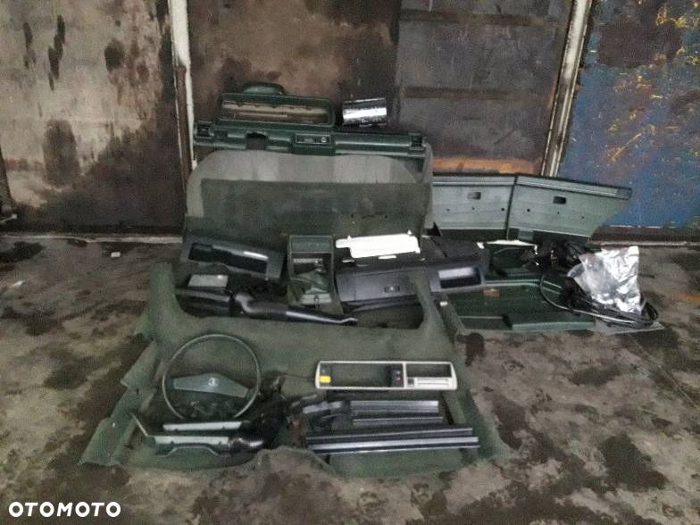 KOMPLETNE WNĘTRZE  KOKPIT KIEROWNICA BOCZKI FOTELE VOLKSWAGEN JETTA I - 1