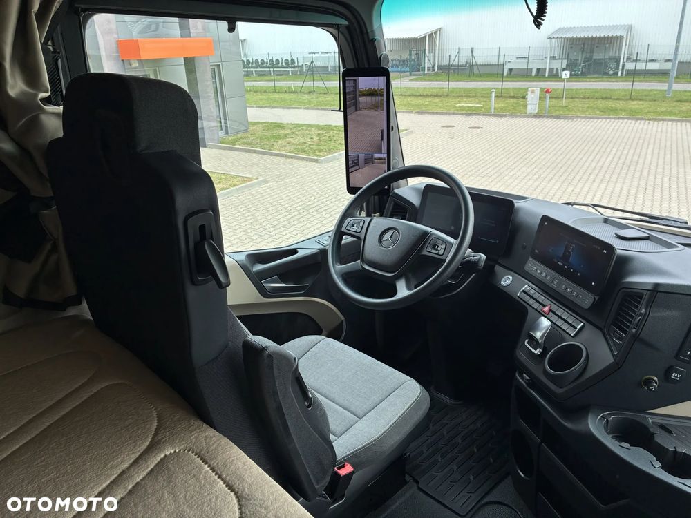 Mercedes-Benz Actros - 10