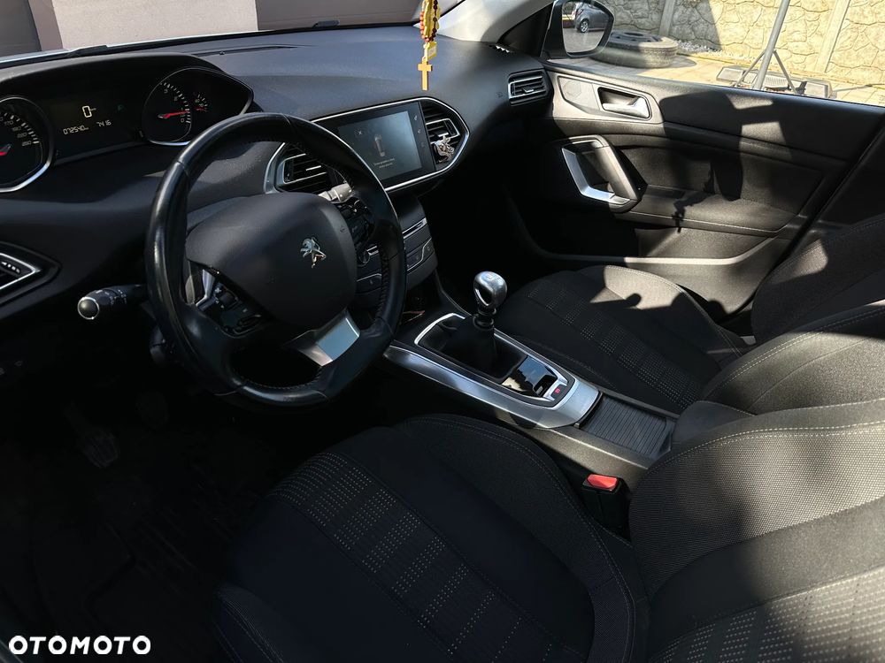 Peugeot 308 - 16