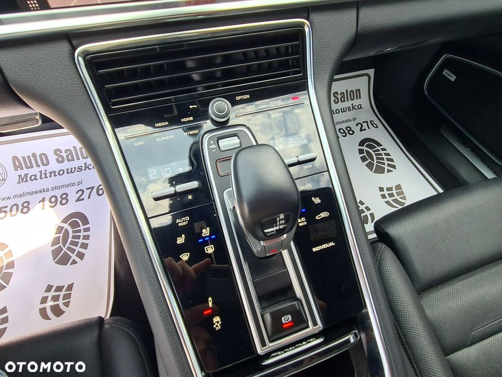 Porsche Panamera 4S E-Hybrid - 33