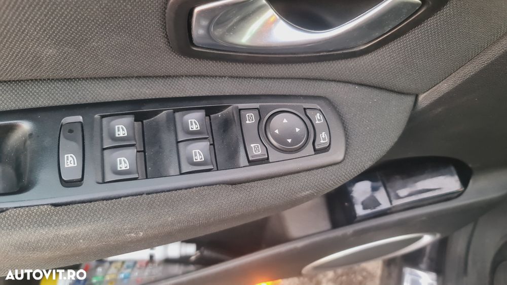 Renault Scenic 1.9dCi Privilege - 11
