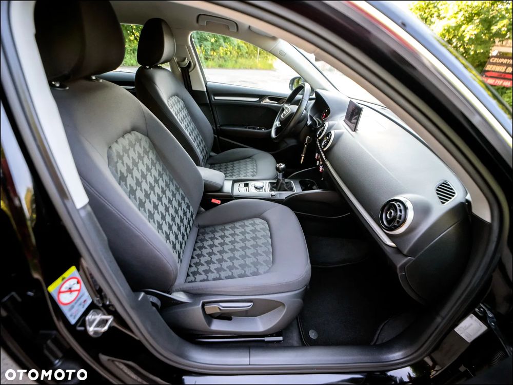 Audi A3 Sportback - 32