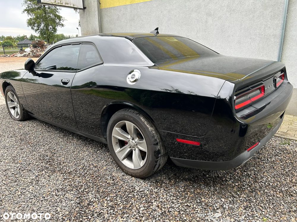 Dodge Challenger Automatik SXT Plus - 3