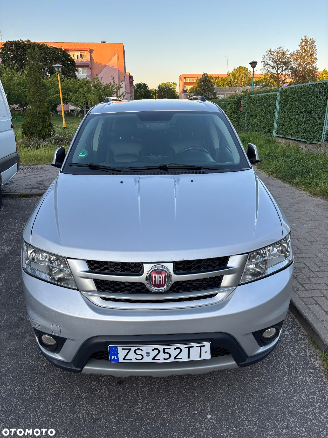 Fiat Freemont 2.0 Multijet 16V DPF Automatik Allrad Lounge - 2