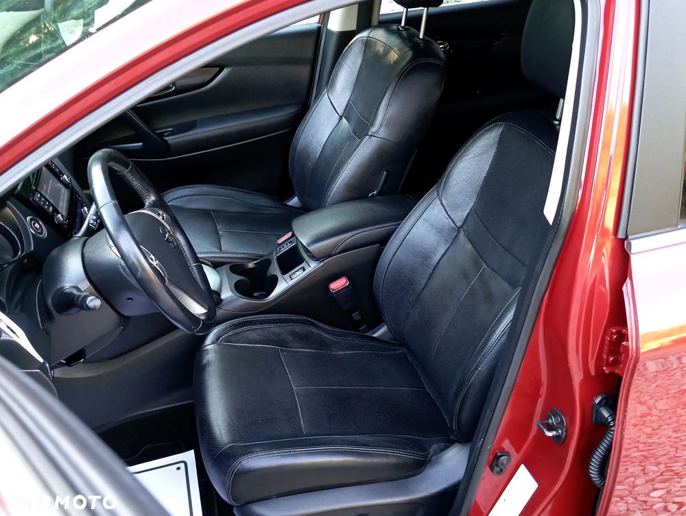 Nissan Qashqai 1.6 DCi Xtronic ACENTA - 14