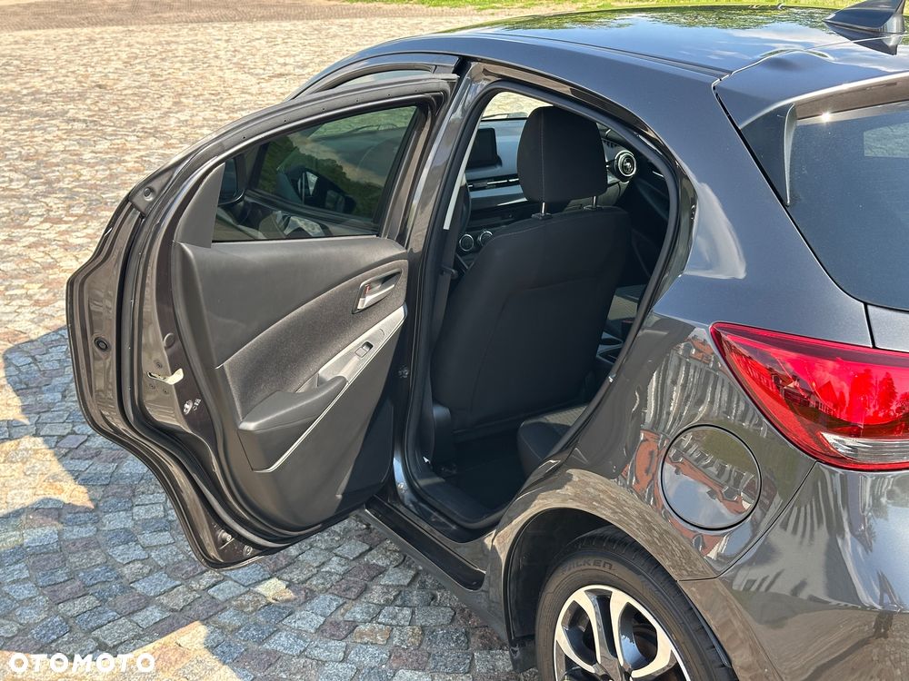 Mazda 2 - 10