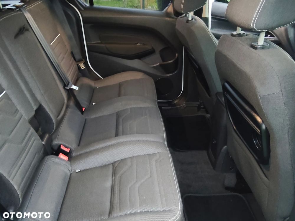 Ford Tourneo Connect - 23