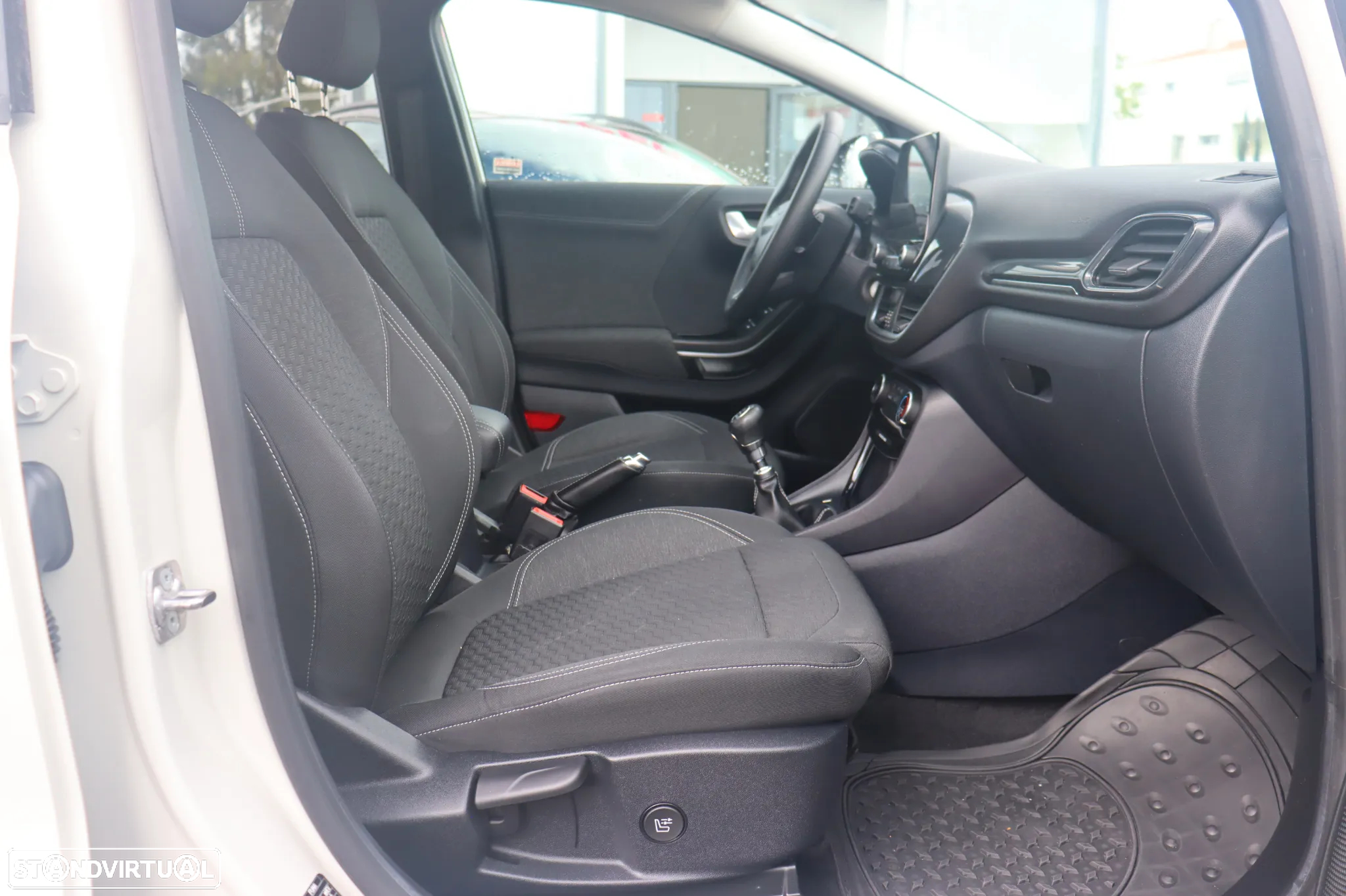 Ford Puma 1.0 EcoBoost MHEV Titanium - 5