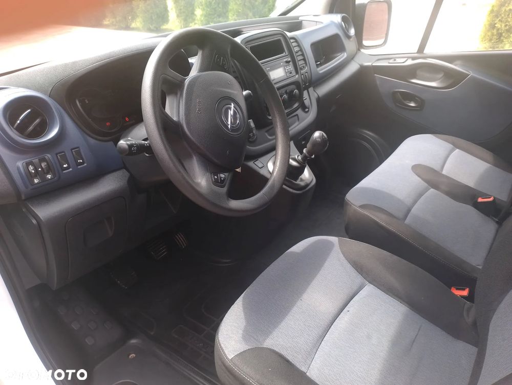 Opel Vivaro - 9