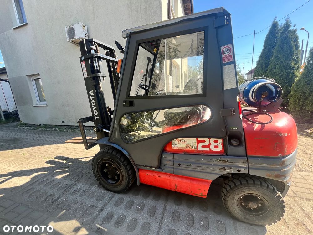 Toyota 6fg28 - 8