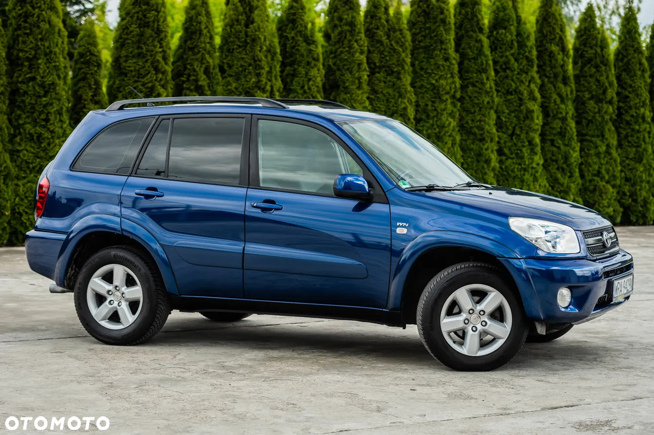 Toyota RAV4 - 2