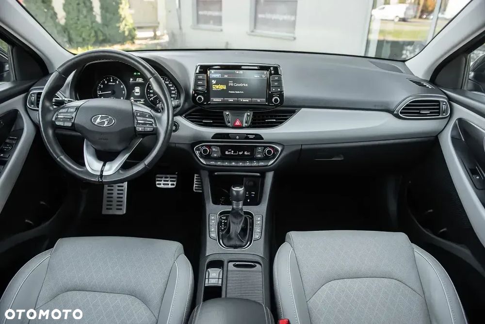 Hyundai i30 1.4 T-GDI DCT Premium - 32