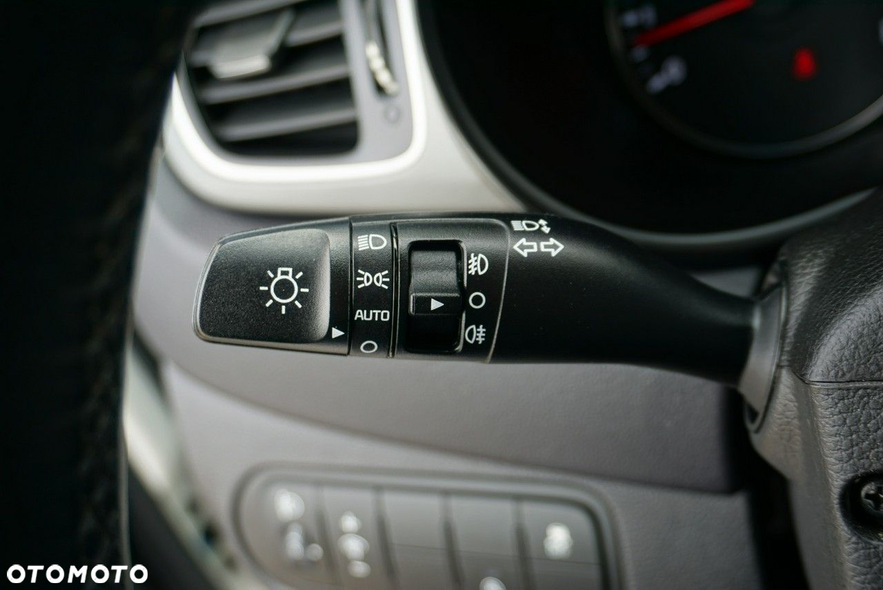 Kia Carens 1.6 GDI L 7os - 21
