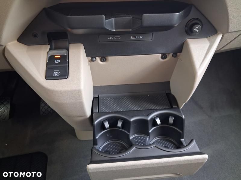 Volkswagen California - 34