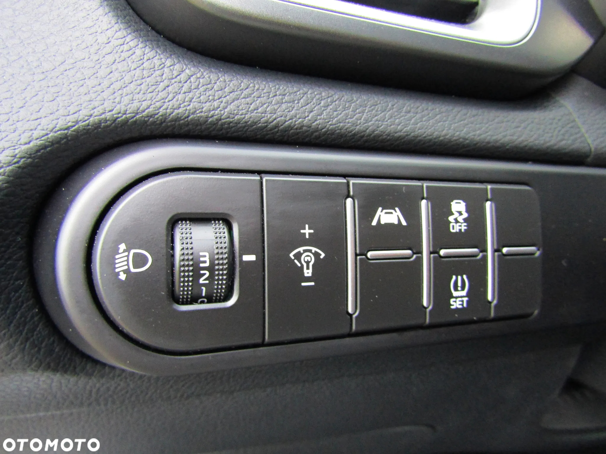Kia XCeed 1.5 T-GDI M DCT - 32