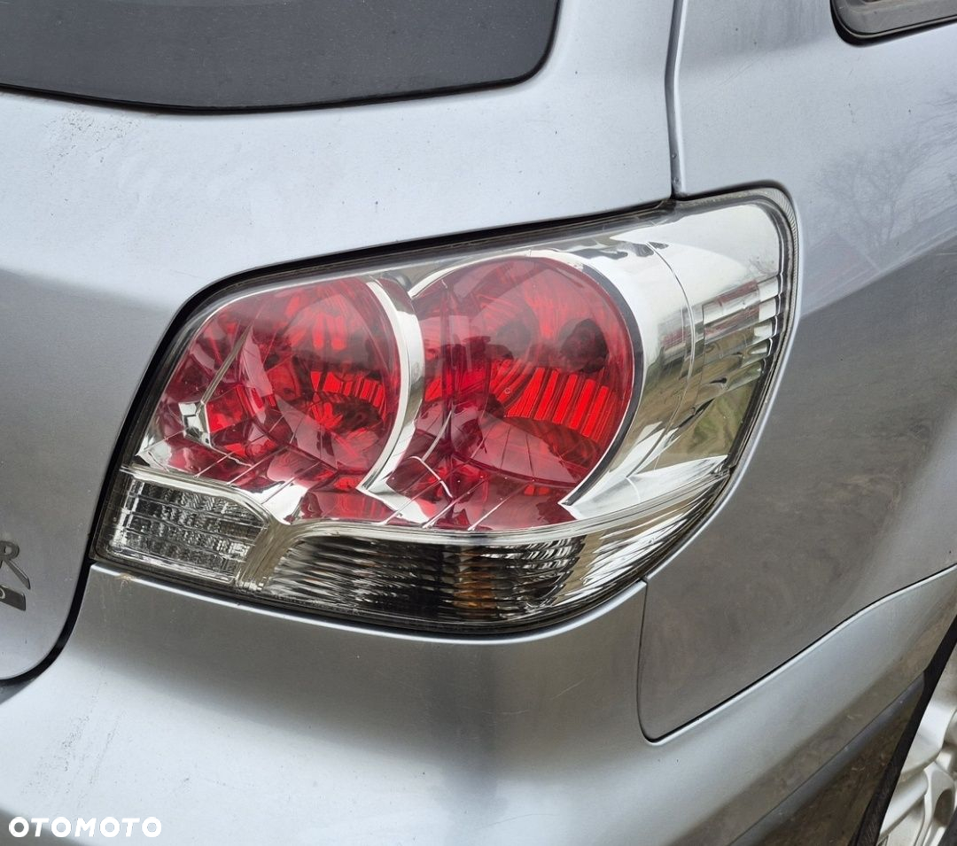 Lampa prawa lewa tył mitsubishi Outlander I - 2