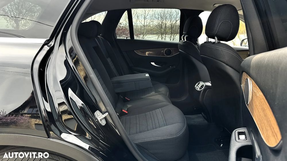 Mercedes-Benz GLC 250 d 4MATIC - 11