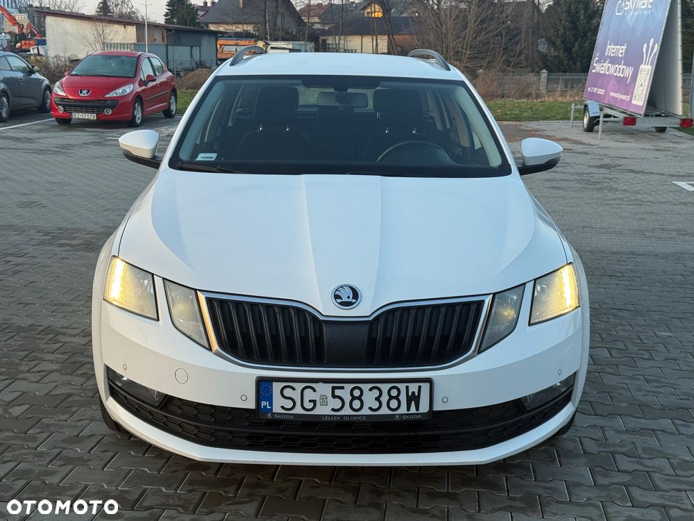 Skoda Octavia 1.6 TDI Ambition - 8