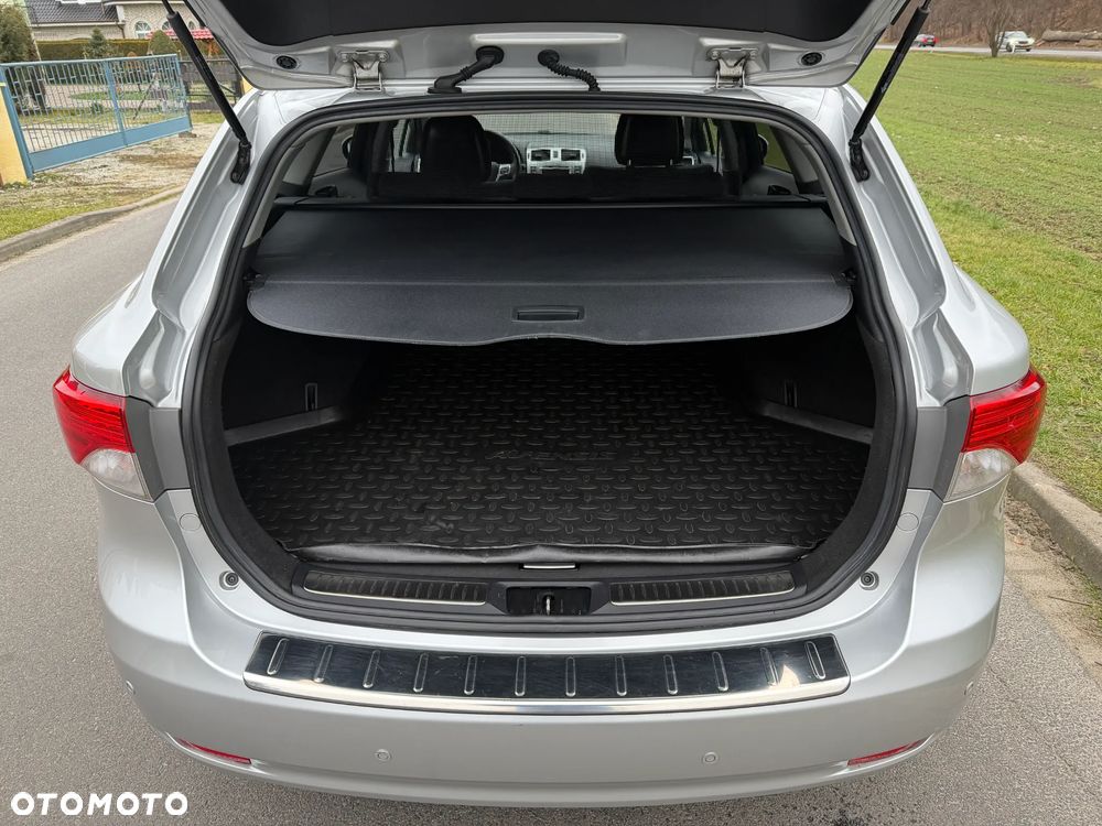 Toyota Avensis Touring Sports 1.8 Business Edition - 20