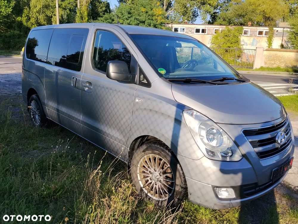 Hyundai H-1 Starex - 4