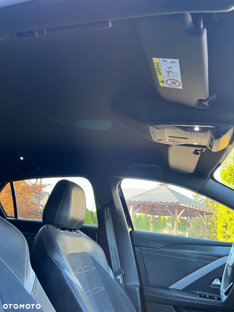 Opel Astra 1.2 Turbo GS Line - 14