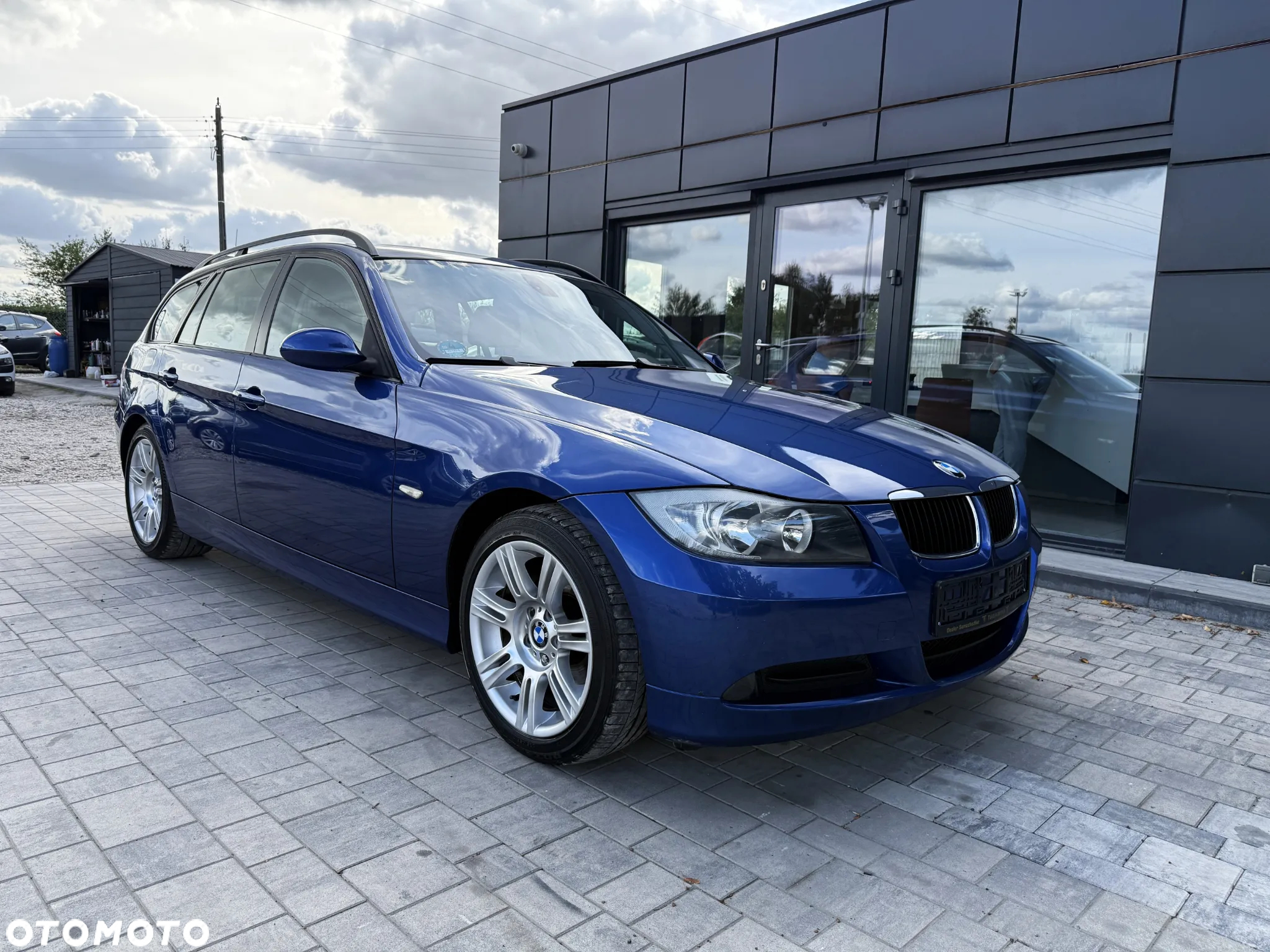 BMW Seria 3 320i Touring Edition Sport - 16
