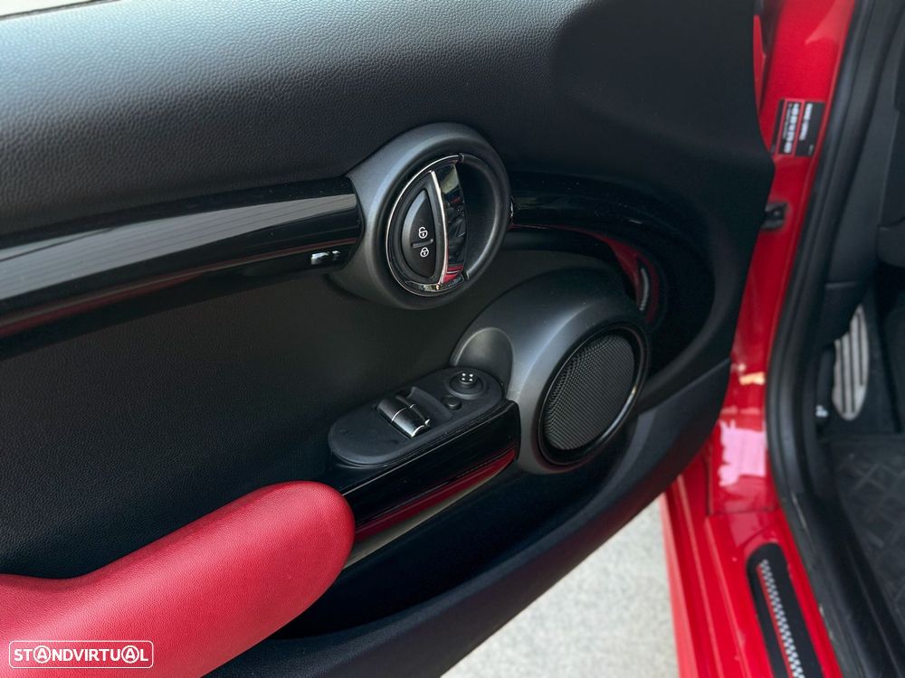 MINI 3 Portas John Cooper Works Auto Desportiva - 24