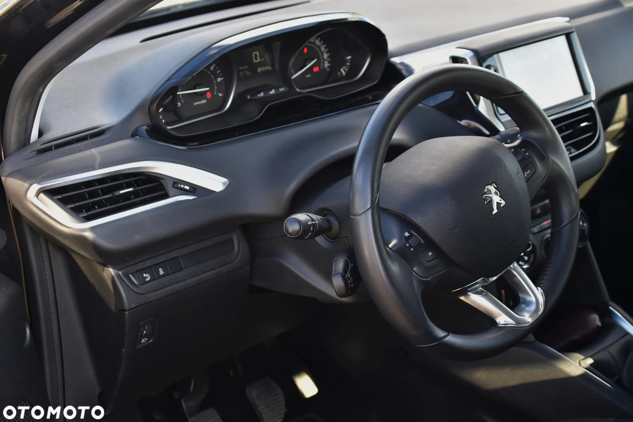 Peugeot 208 1.2 PureTech Allure - 11